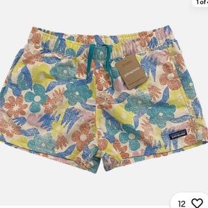 Patagonia🌸Women's 2.5"Barely Baggies Shorts Channeling Spring Size Small NWT